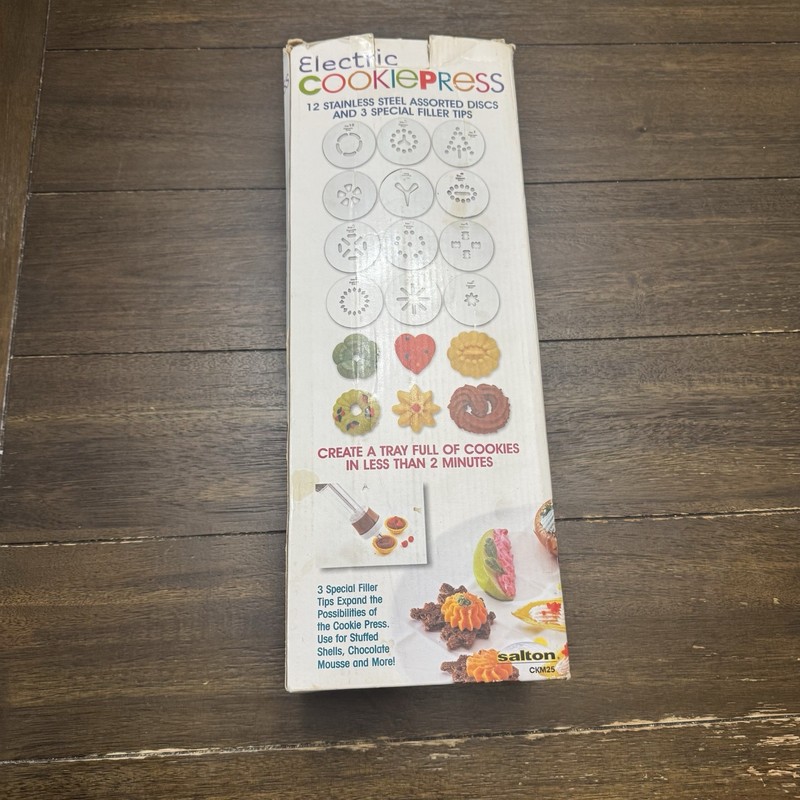 Salton Electric Cookie Press CKM25 Spritz Maker 12 Discs 3 Filler Tips Complete gallery