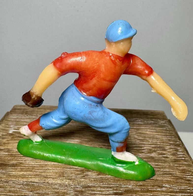 Set of 6 Vintage Mid-Century Baseball Players Cake/Cupcake Toppers gallery
