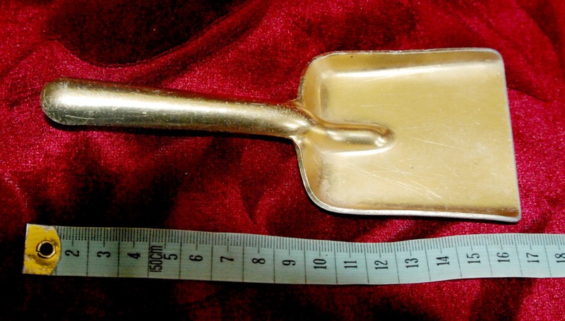 Vintage Soviet Metal Cake Spatula Gold colour gallery