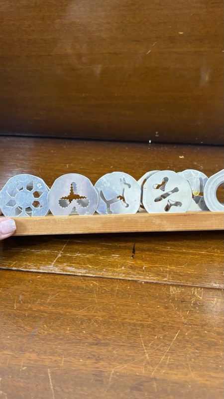 Mirro Cookie Press 19 Discs 2 Tips Wood Tray Vintage Icing Decorating Baking BB gallery