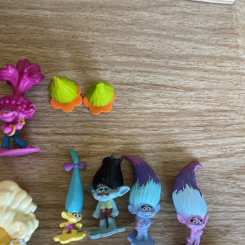 Dreamworks TROLLS World Tour Mini Figures PVC Cake Toppers Lot 25 Poppy DWC NEW gallery