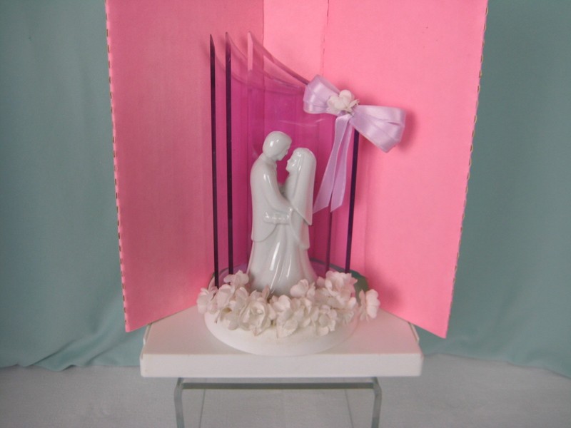 Wilton weddding cake Topper Man & Woman Figurine Acrylic Backdrop box damaged