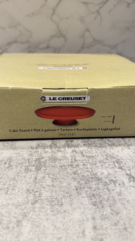 Le Creuset Large Cake Stand Footed 11.5” Satin Pink New gallery