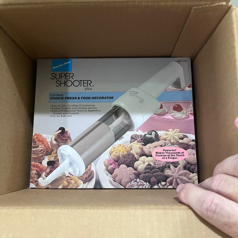 Vtg Proctor Silex Super Shooter Plus GC702 Cordless Cookie Press Combo Pack gallery