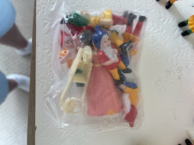Lot of 15 Snow White & Seven Dwarfs Cake Toppers Figures New Party Decorations gallery