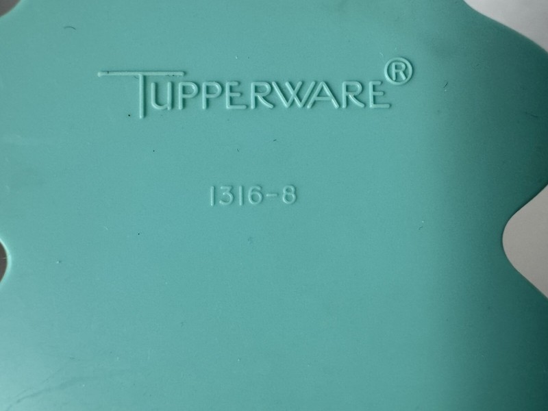 Vtg Tupperware 1316 Shamrock Clover Cookie Cutter 4" Green Plastic St Patricks gallery