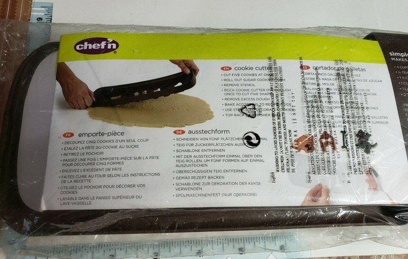 NEW Chef'n Cookease Cookie Cutter & Stencil Dogs Bone Hydrant gallery