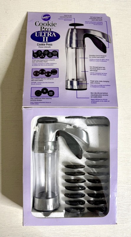 Wilton Cookie Pro Ultra II Cookie Press 19 Disks Pastries Pastry Dessert Baking gallery