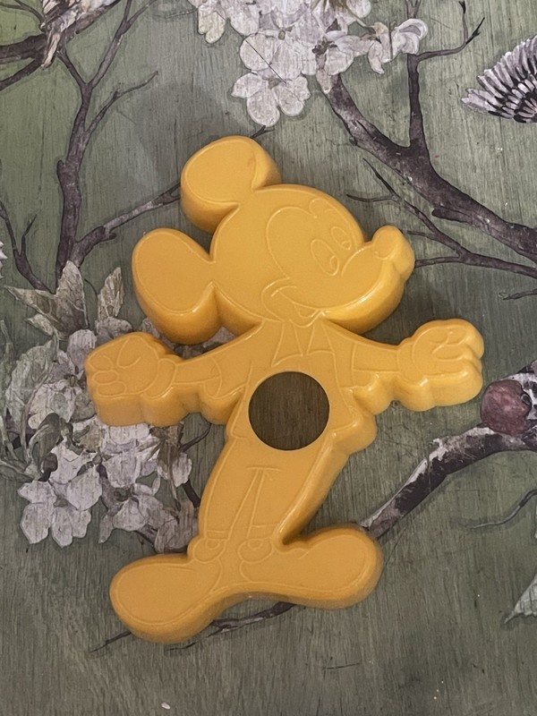 Eagle Plastic Cookie Cutter Walt Disney Mickey Mouse Medium Size
