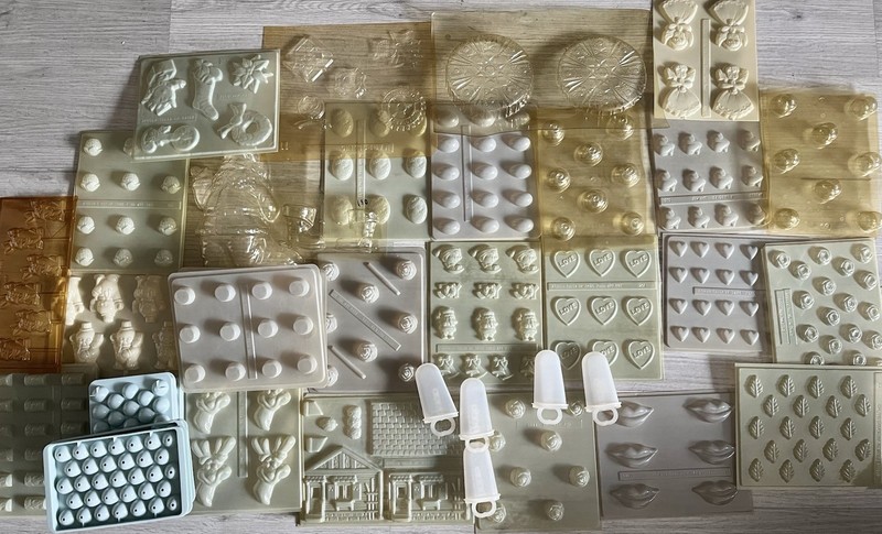 HUGE LOT Bulk Chocolate Candy Molds More Than 30 Holidays Oval Flowers Bakery