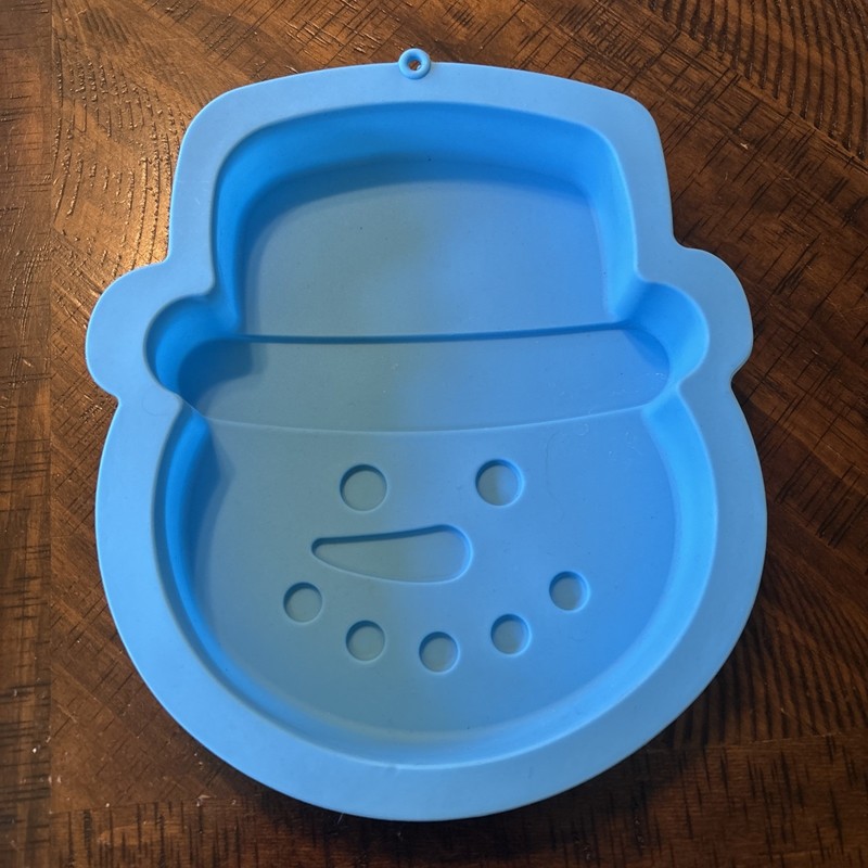 Set Of 4 Silicone Molds For Cakes & Jellos Gingerbread Men Snowmen & Trees New gallery