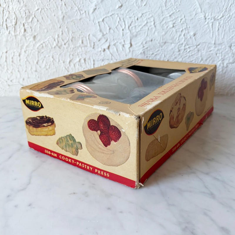 Vintage Mirro Cooky-Pastry Press Complete Set Spritz Original Box & Recipe Book gallery
