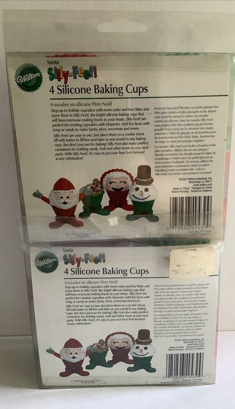 NIP 2007 Wilton CHRISTMAS Santa Boot Silly Feet Set of 8 Silicone Baking Cups gallery