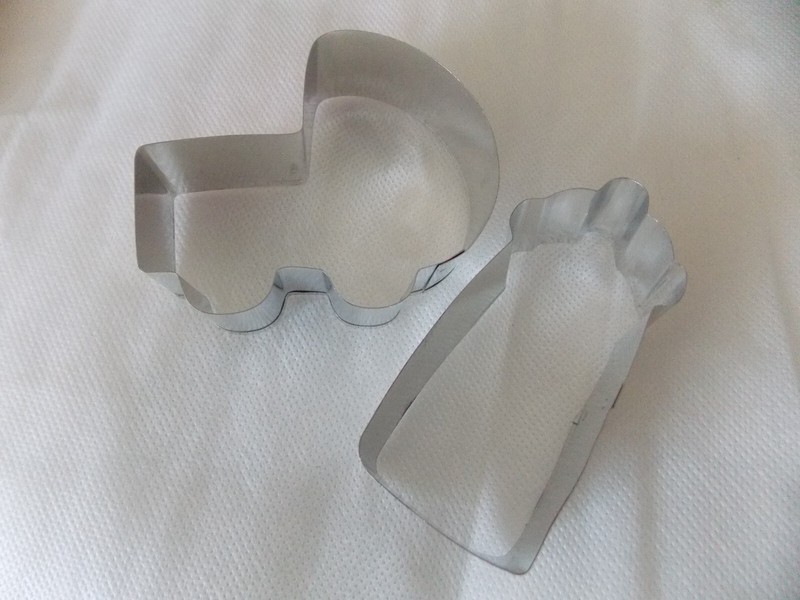 Lot of 2 Baby Themed Cookie Cutters: Baby Bottle + Carriage gallery
