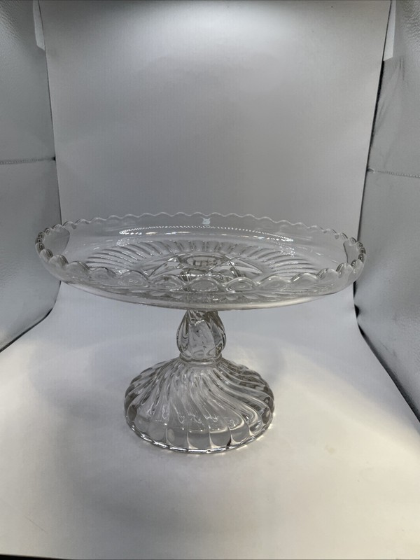 Cake Stand Glass UNK Brand 9 Inch Diameter 8 Point Star Scalloped Edge Accented gallery