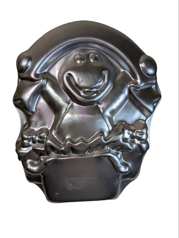 Vintage 1998 Wilton Aluminum Party Cake Barney Pan Tin New gallery