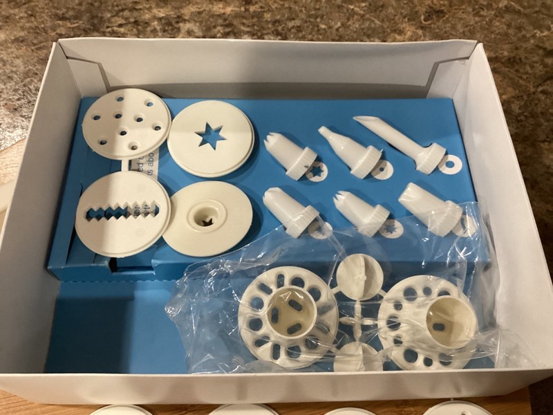 Vintage Hutzler Easy Action Cookie Press & Food Decorator gallery