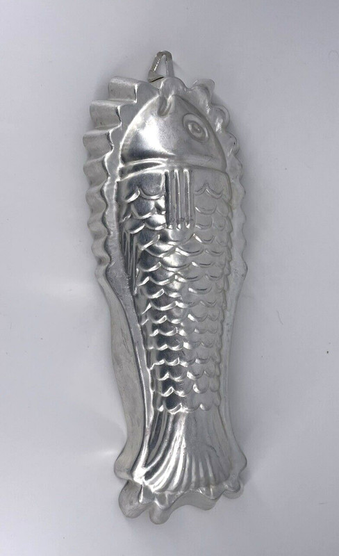 Vintage Aluminum Silver Fish Cake Mold for Baking or Decor – Made in Italy