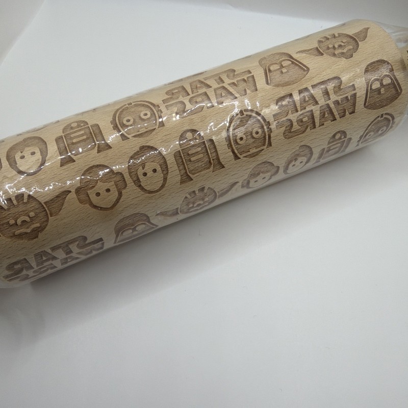 Star Wars Wooden Rolling Pin for Baking Embossed Cookies NEW Wood R2D2 C3PO Leia