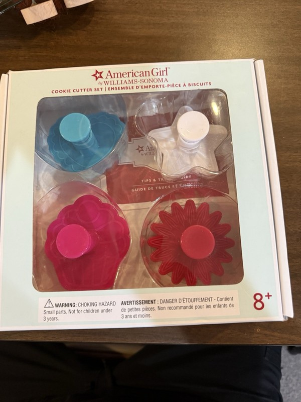 Williams & Sonoma American Girl Heart/Cupcake/Flower/Star Cookie Cutters