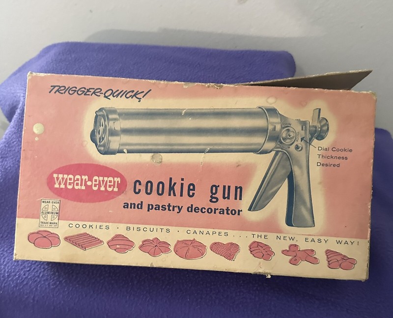 Vtg Cookie Gun and Pastry Decorator Trigger Quick Catalog No 3365 by Wear Ever