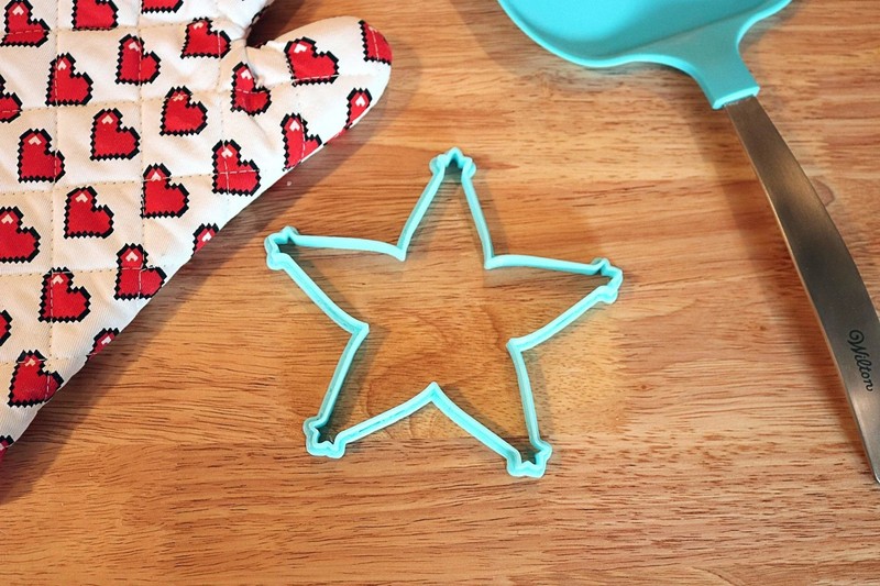 Kingdom Hearts Wayfinder Linzer Tart Cookie Cutter gallery