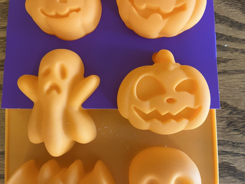 Halloween Silicone Ice/ Candy Mold TrayGhosts Bats Skull Pumpkin. NEW LQQK gallery