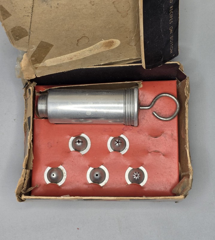 VINTAGE Beautiful Cakes Brand Aluminum Cake Decorator set in Orig Box gallery