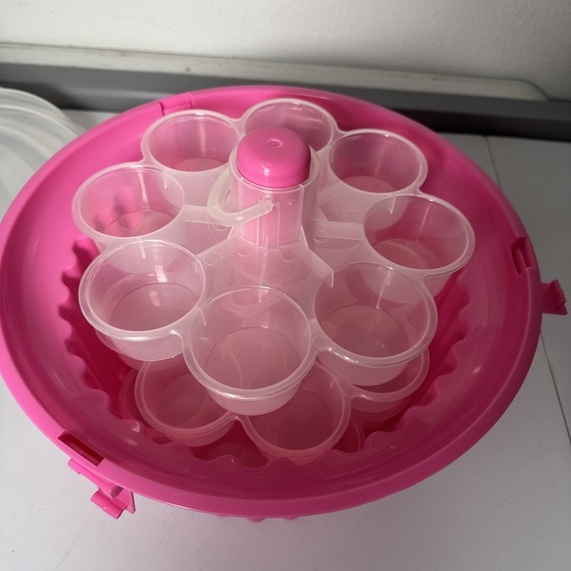 Fox Run Pink Cupcake Shaped Holder/Carrier/Storage Holds 24 Cupcakes gallery