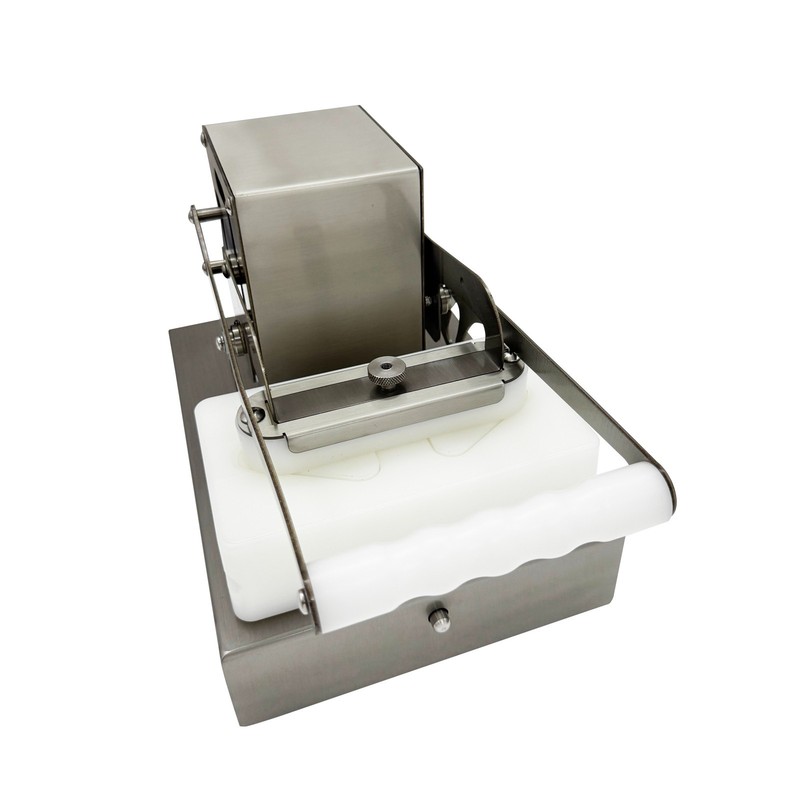 Commercial Manual Japanese Onigiri Machine Triangle Mold for Homemade Bento gallery
