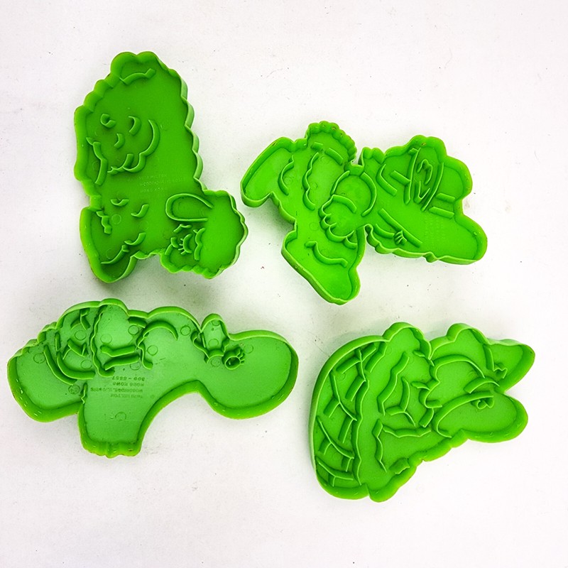 Vintage 1978 Wilton Easter Spring Cookie Cutters Plastic Set Of 4 Hong Kong gallery