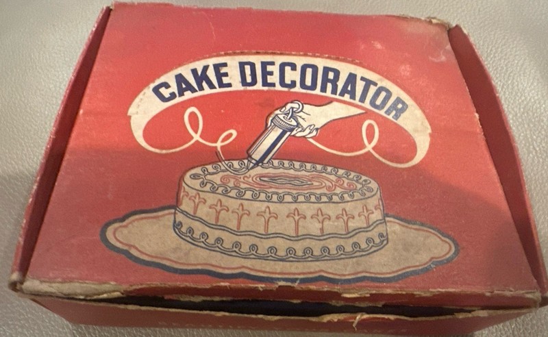 Vintage 50's Lorraine Aluminum Cake Decorator Set With Six Tips In Original Box gallery