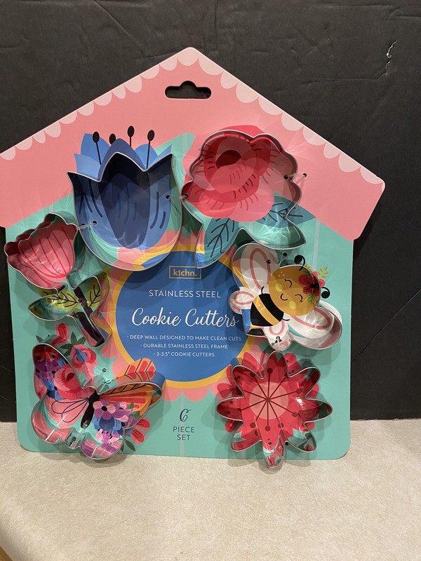 Ktchn. Stainless Steel Birdhouse 6 pc Cookie Cutter Set