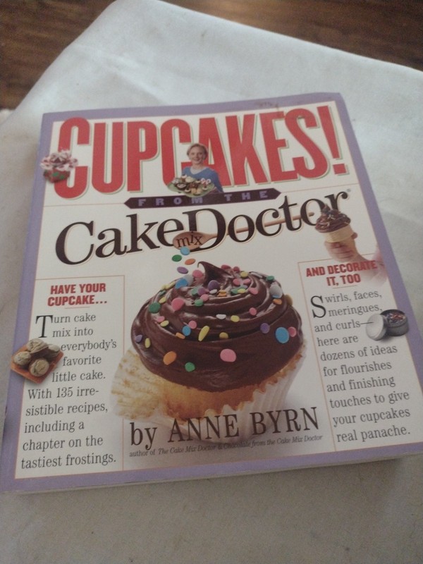 Cup Cakes By Cake Doctor .By Anne Byrn, Chapters On Frosting, Decorative Finish.