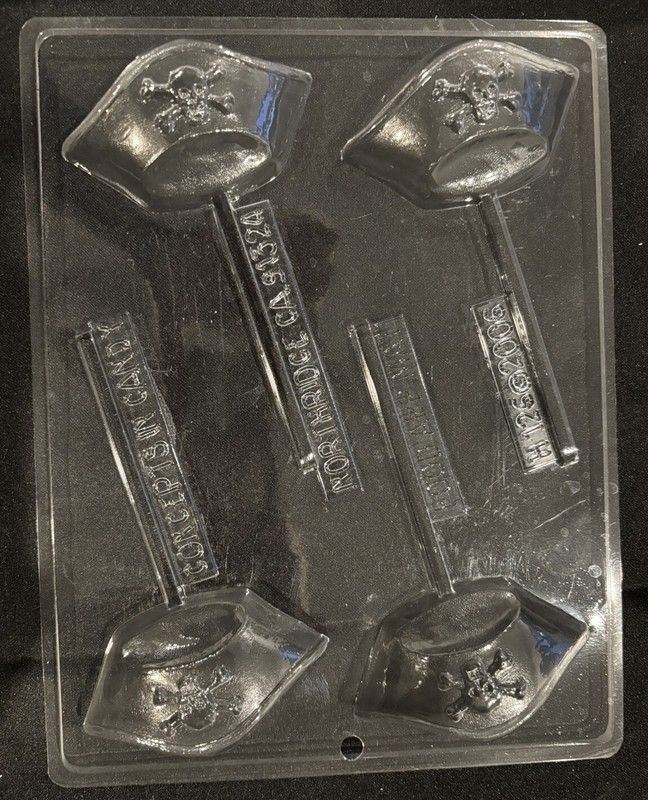PIRATE HAT SKULL CROSSBONES LOLLIPOP CHOCOLATE CANDY MOLD BIRTHDAY POPS SET OF 3