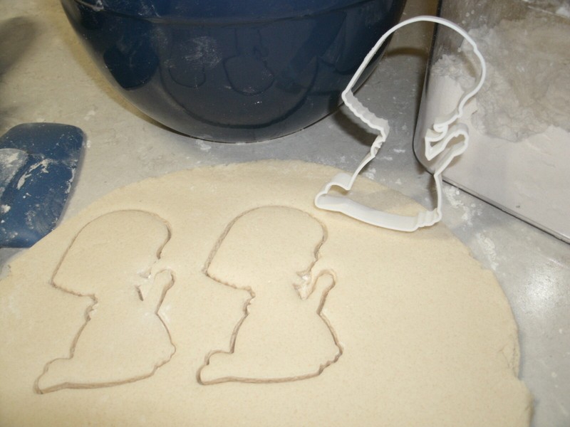 PRAYER VIGIL PRAYING CANDLE FAITH SET OF 3 SPECIAL OCCASION COOKIE CUTTER PR1465 gallery
