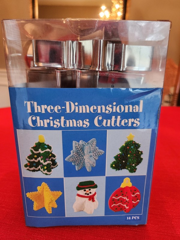 14 Piece Coupeur 3D de Noel Christmas Cookie Cutter Set NOS