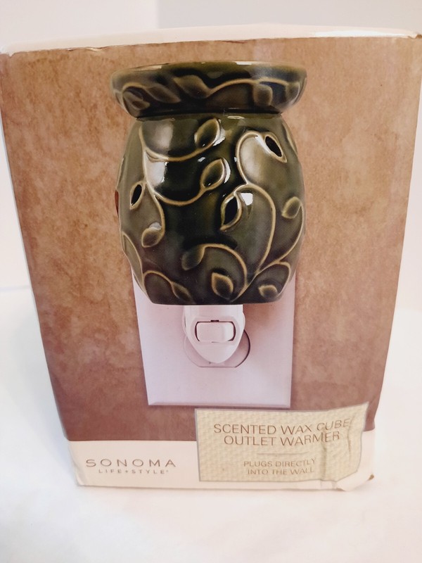 SONOMA LIFE + STYLE, WALL PLUG-IN SCENTED WAX WARMER gallery
