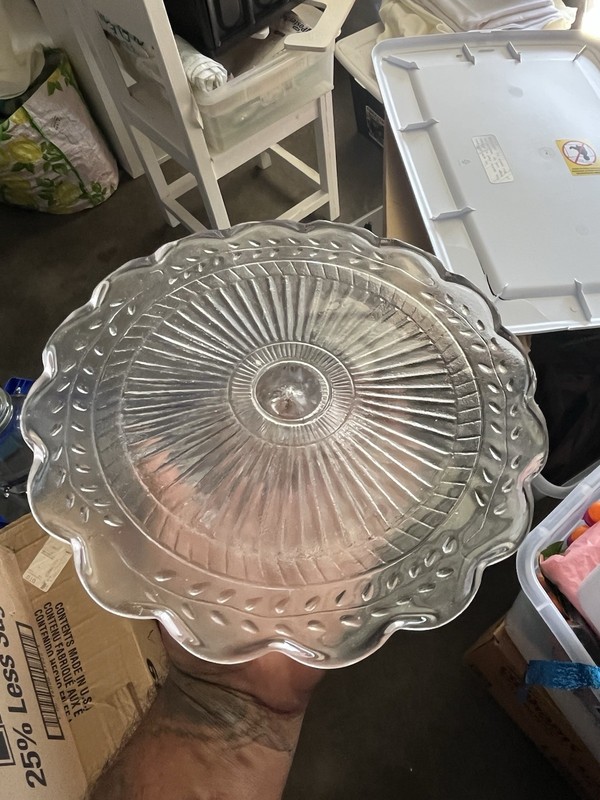 Set of 3 Clear Glass Round Cake Stand with Glossy Finish, 9”, 10” and 12” plates gallery