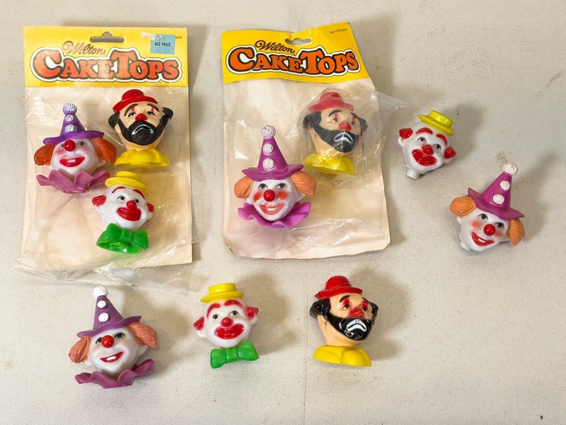 Vintage 1979 Wilton Cake Tops Comical Clowns Lot – 8 Complete Figures + 2 Heads