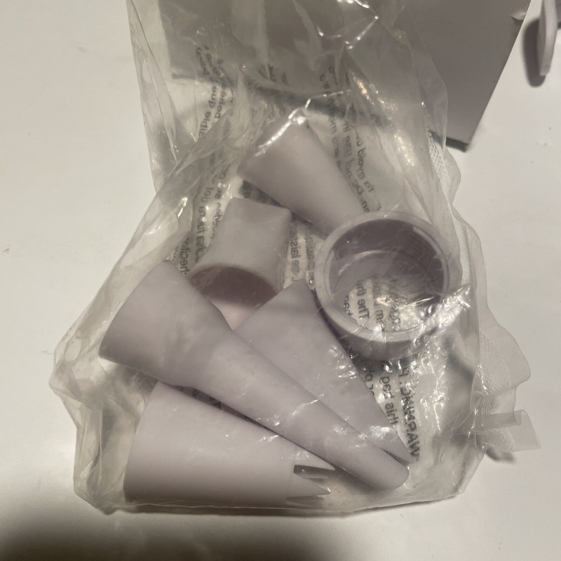 Wilton Dessert Decorator Plus Cake Cookie Pastry Icing Tool - NOB gallery