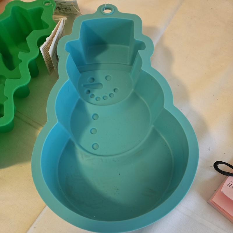Lot of 3 Christmas 11" long, 2" thick snowman gingerbread man. tree molds gallery