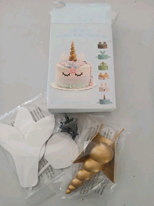 American Crafts Sweet Tooth Fairy Cake Face Unicorn Frog Fox Bear Decorating Kit gallery