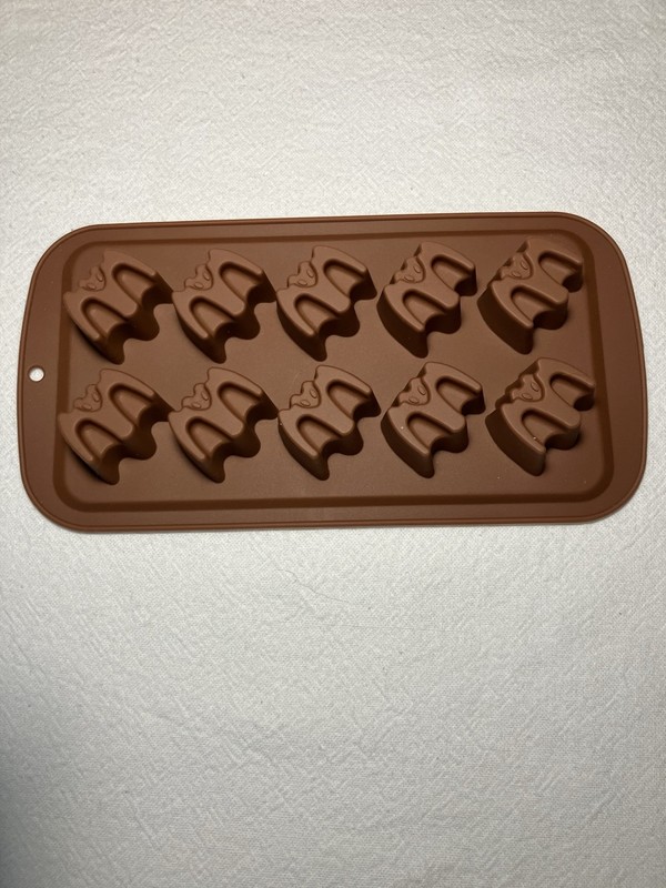 5 Pack Halloween Silicone Chocolate Molds 3D Pumpkin Bat Skull Witch Hat Bones gallery