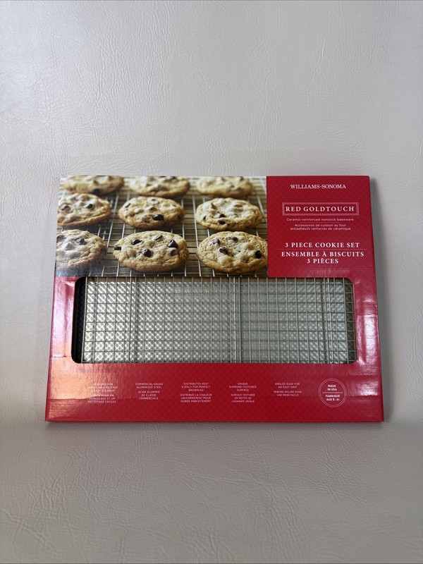 William Sonoma Red Goldtouch 3-Piece Cookie Set