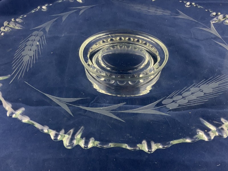Vintage Raised Etched Teardrop Wheat Pattern Glass Cake 13” By 2” gallery