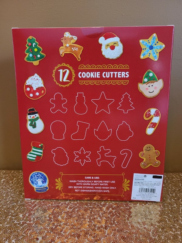 NEW - Christmas Cookie Storybook (Set of 12 Cookie Cutters) gallery