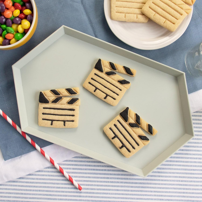 Clapboard cookie cutter, 1 piece - gallery