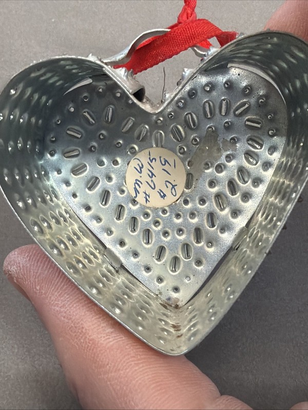 Perforated Heart Tart Ring Baking W/ Bottom B18 gallery