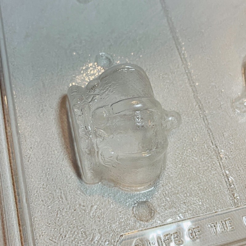 Life of the Party 3D Crowns Chocolate Mold - M205 gallery